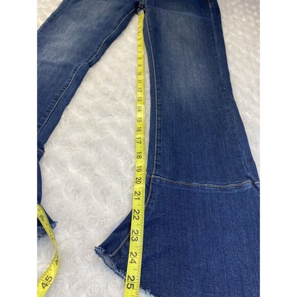 Judy Blue Crop Flared Fit Size 5 / 27 JB8440 Raw Hem Stretch Stylish Comfort - Picture 4 of 9